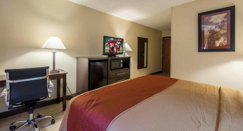 Red Roof Inn Culpeper Esterno foto